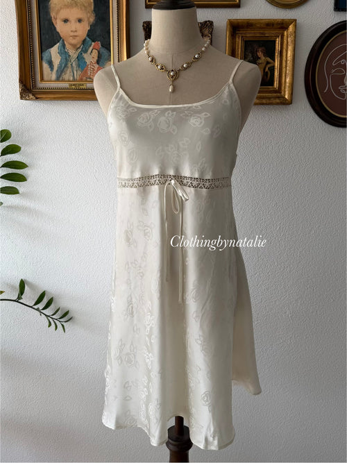 Delicates White Brocade Satin Slip Size M