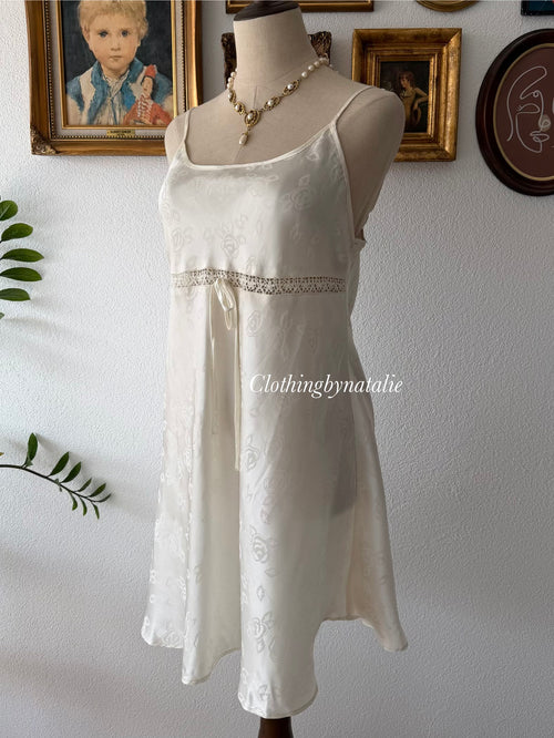 Delicates White Brocade Satin Slip Size M