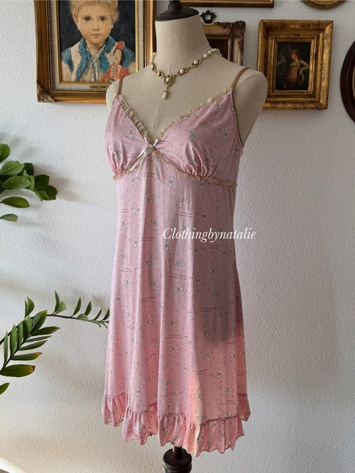 Soft Pink Nylon Slip Size M