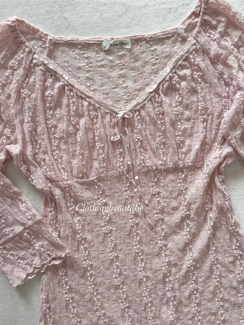 Stretchy Purple Lace Blouse Size S