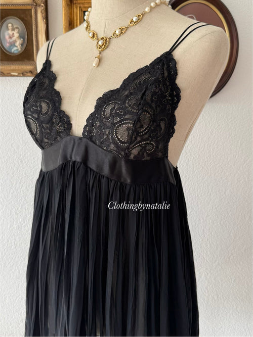 Victoria’s Secret Black Pleated Chiffon Babydoll size M