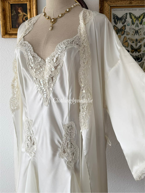 Victoria’s Secret Bridal Satin Peignoir Size M