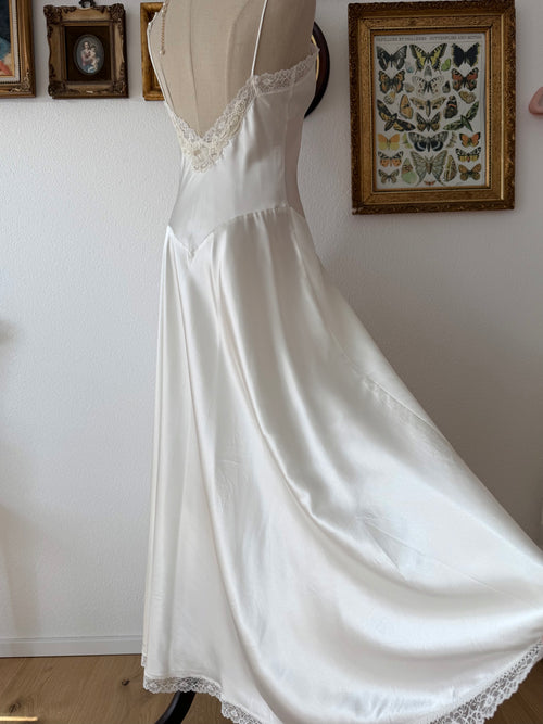Victoria’s Secret Bridal Satin Maxi Gown Size M