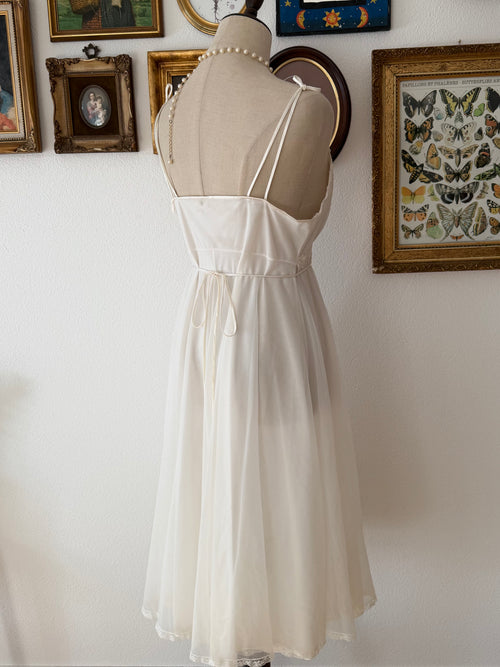 Gotham White Nylon Chiffon Babydoll Size S/M