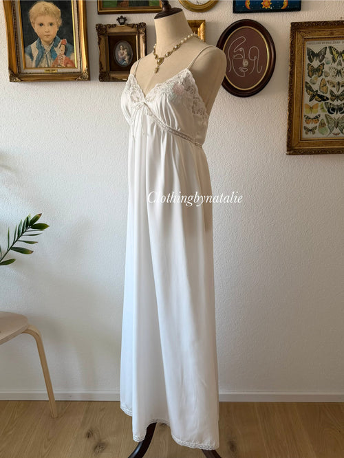 Sara Beth White Maxi Satin Gown Size S