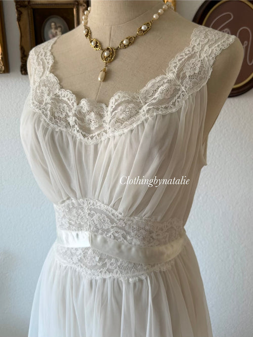 Vanity Fair Swan Nylon Chiffon Babydoll Size S