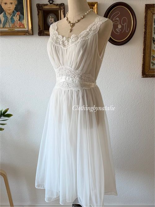 Vanity Fair Swan Nylon Chiffon Babydoll Size S