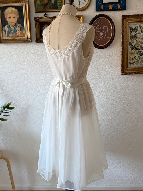Vanity Fair Swan Nylon Chiffon Babydoll Size S