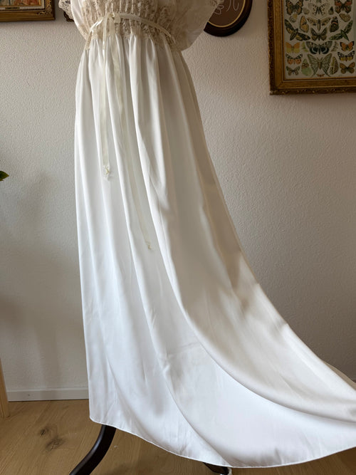 Amaretta Bridal Maxi Satin Gown Size M