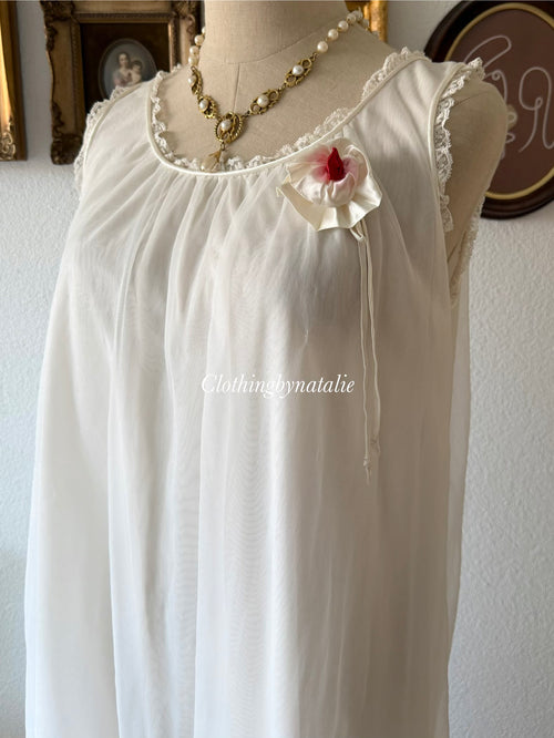 Vintage White Nylon Peignoir Set Size S