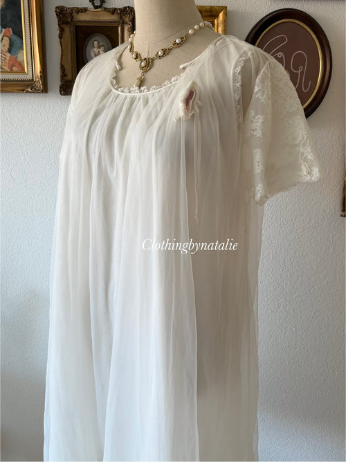Vintage White Nylon Peignoir Set Size S