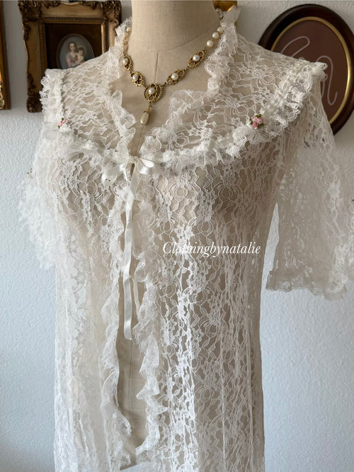 “Rose” White Lace Robe Size S