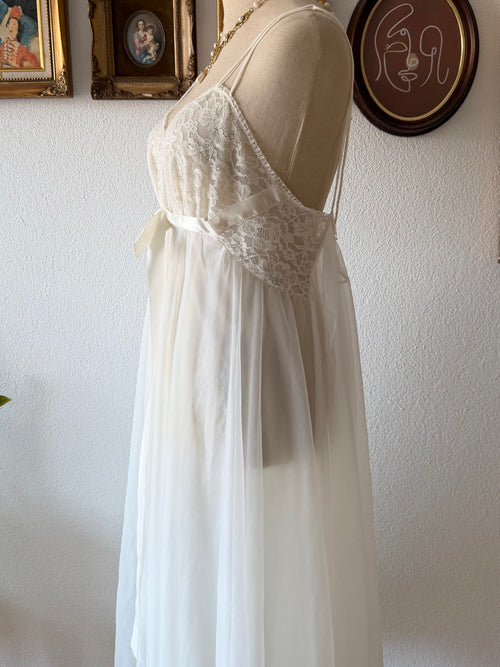 Vanity Fair White Nylon Chiffon Babydoll size S