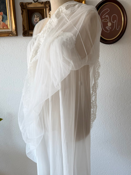 Vanity Fair Bridal Nylon Peignoir Set Size M