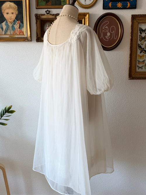 Vanity Fair Bridal Nylon Peignoir Set Size M