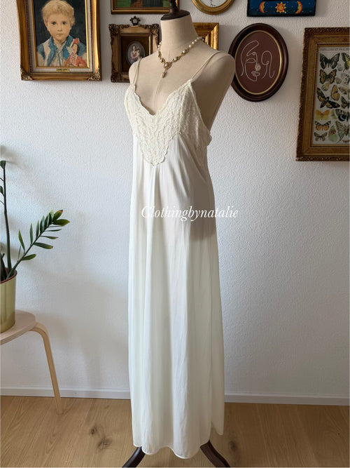 Val Mode Cream Nylon Maxi Peignoir Set Size M