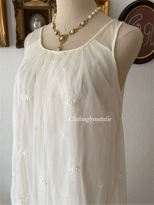 Miss Elaine White Nylon Peignoir Set Size S/M