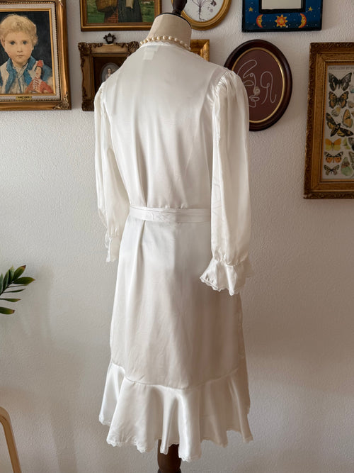 Sara Beth Bridal Satin Peignoir Set Size M