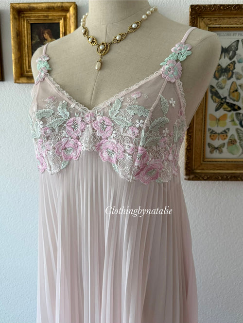 Wacoal Pleated Pink Chiffon Slip Size M