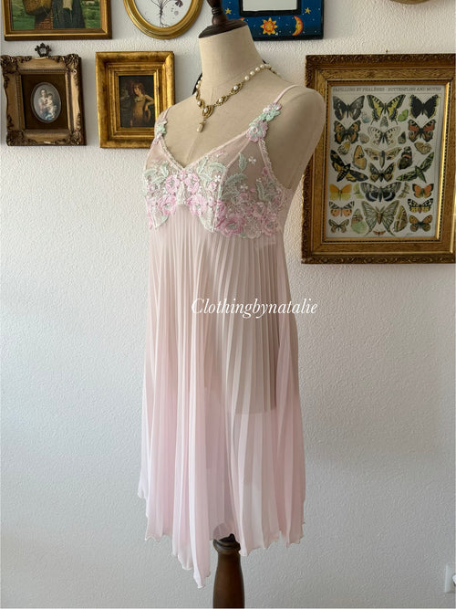 Wacoal Pleated Pink Chiffon Slip Size M