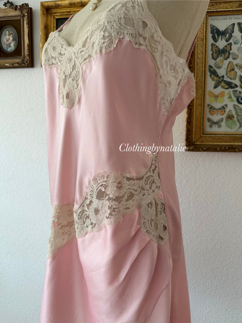 Victoria’s Secret Pink Satin Slip Size M