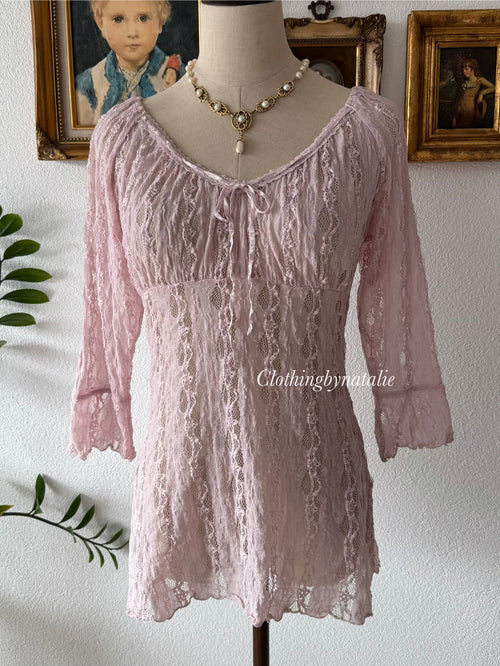 Stretchy Purple Lace Blouse Size S