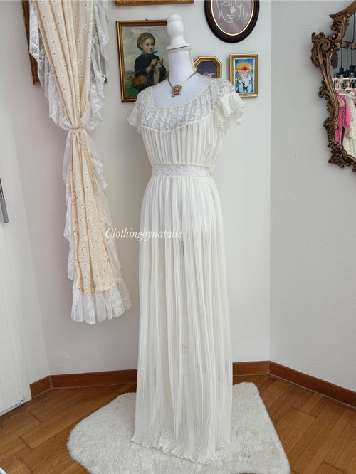 VTG Barbizon Pleated Chiffon Maxi Dress (size M)