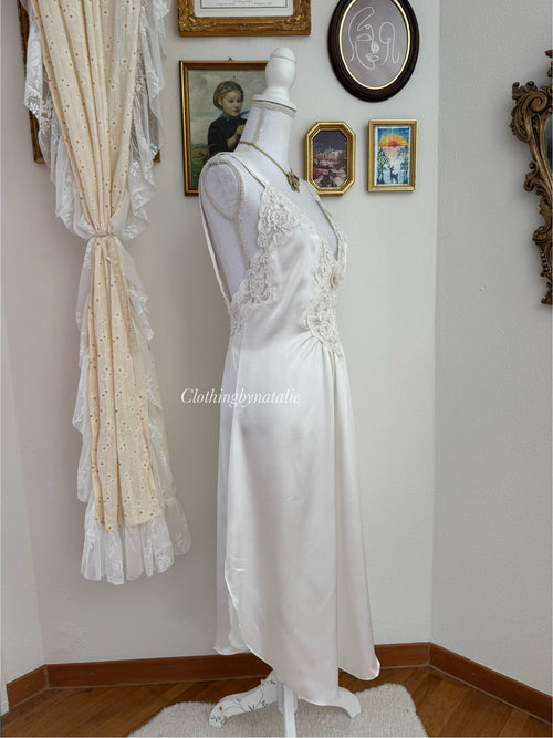 Intimate Concepts by Terry Russo White Satin Peignoir Set (size M)