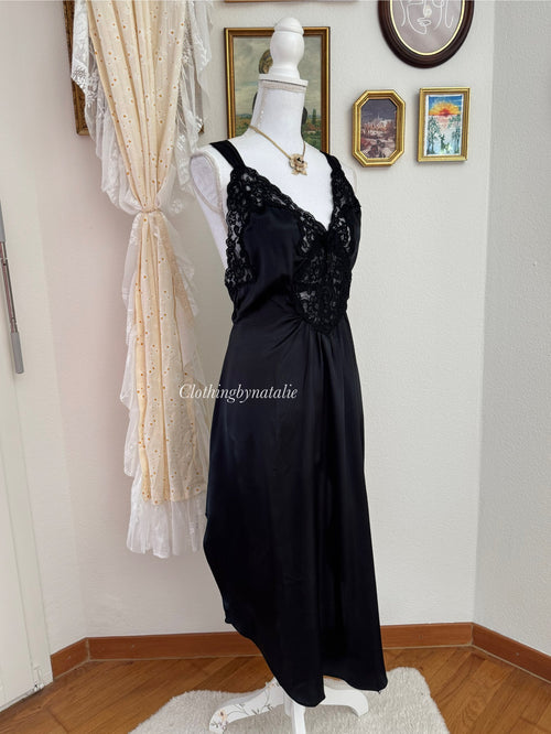 Intimate Concepts by Terry Ruso Black Satin Peignoir Set (size S/M)