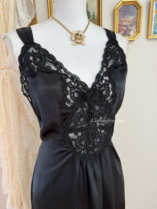 Intimate Concepts by Terry Ruso Black Satin Peignoir Set (size S/M)