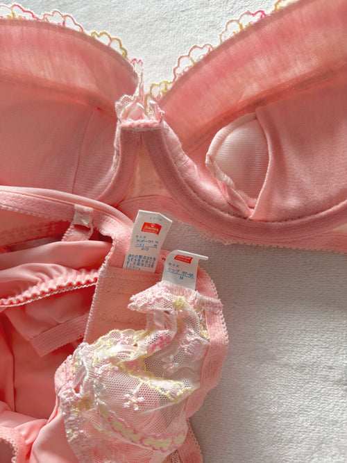 Triumph Pink Floral Lingerie Set Size 75A