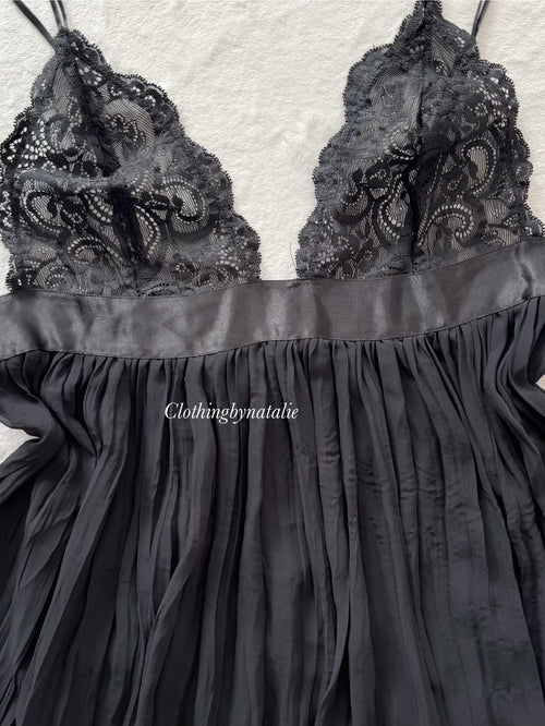 Victoria’s Secret Black Pleated Chiffon Babydoll size M