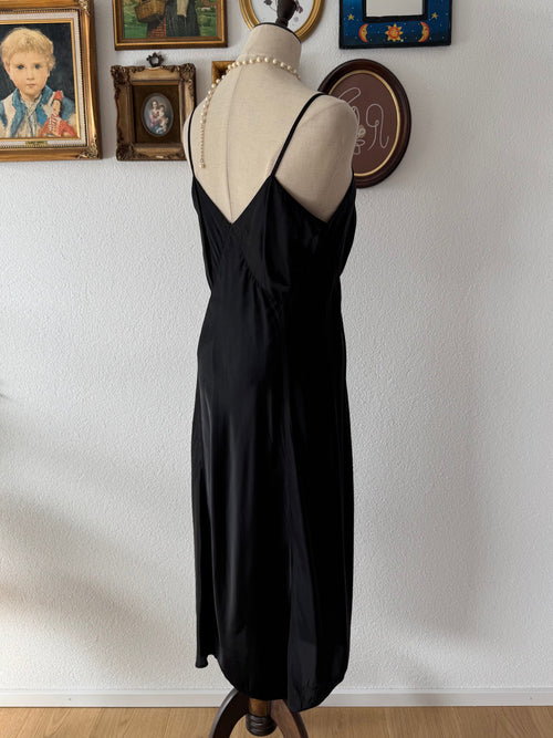 Barbizon Black Rayon-Nylon Nightgown Size M