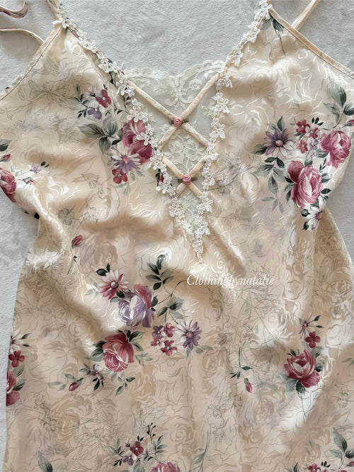 Expression Floral Brocade Gown Size M