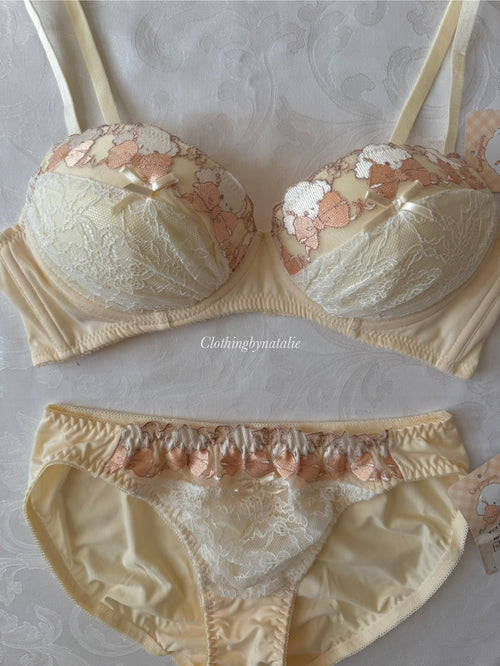 Sanrio Yellow Lace Set (New-75B/C)