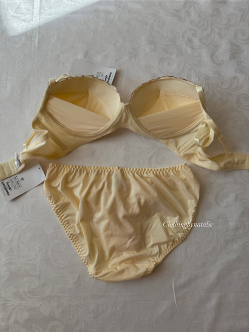 Sanrio Yellow Lace Set (New-75B/C)