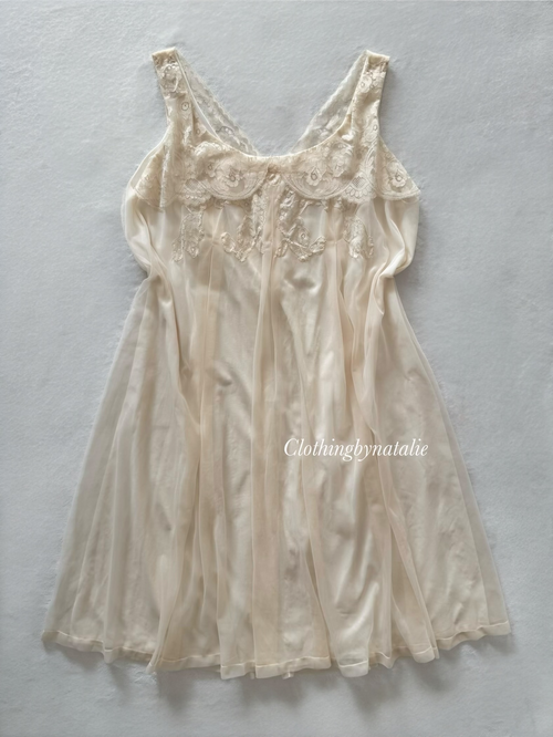 Odette Barsa Cream Nylon Nightgown Size M