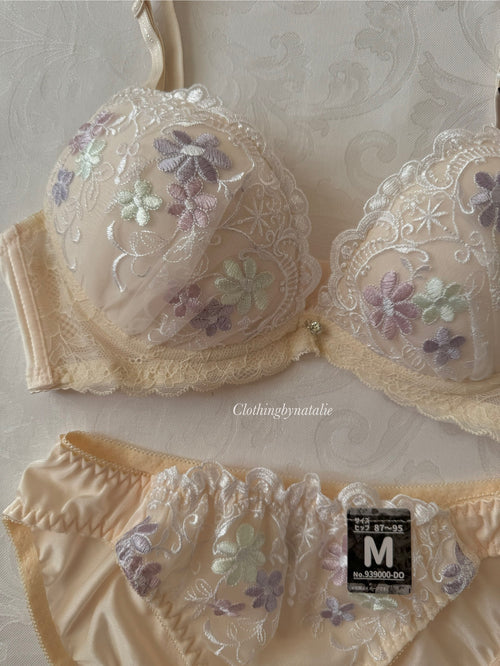 Japanese Yellow Embroidery Set (New-75C)