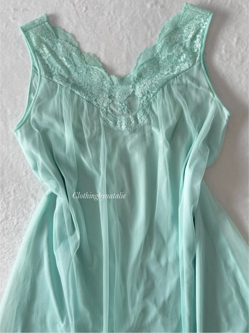 Vanity Fair Green Chiffon Nightgown size M
