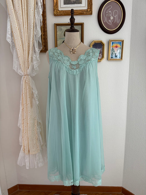 Vanity Fair Green Chiffon Nightgown size M