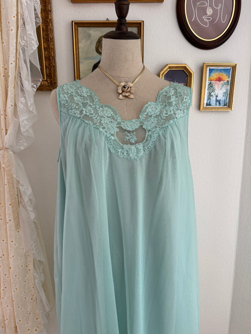 Vanity Fair Green Chiffon Nightgown size M