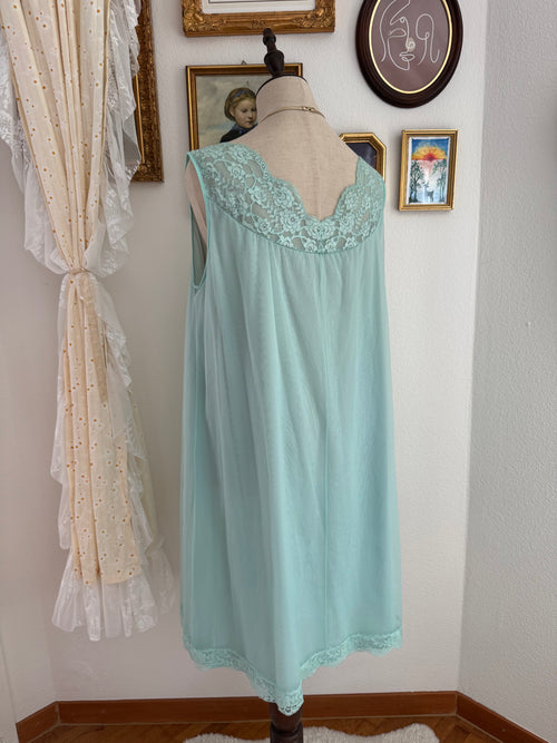 Vanity Fair Green Chiffon Nightgown size M
