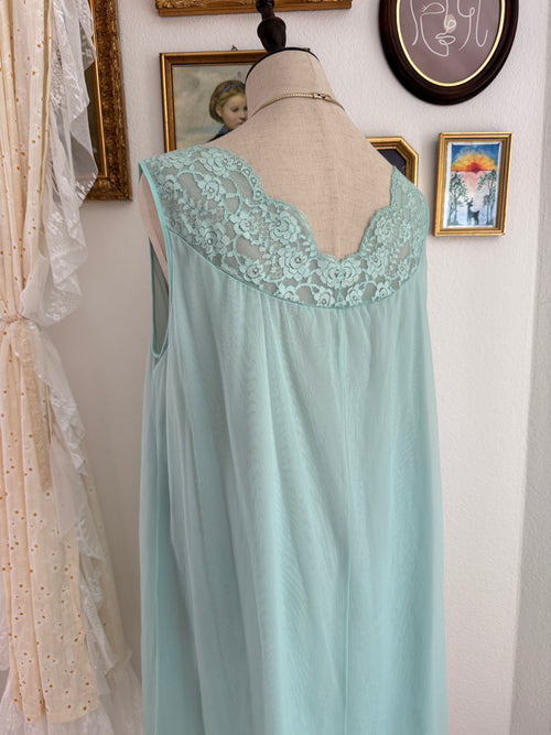 Vanity Fair Green Chiffon Nightgown size M