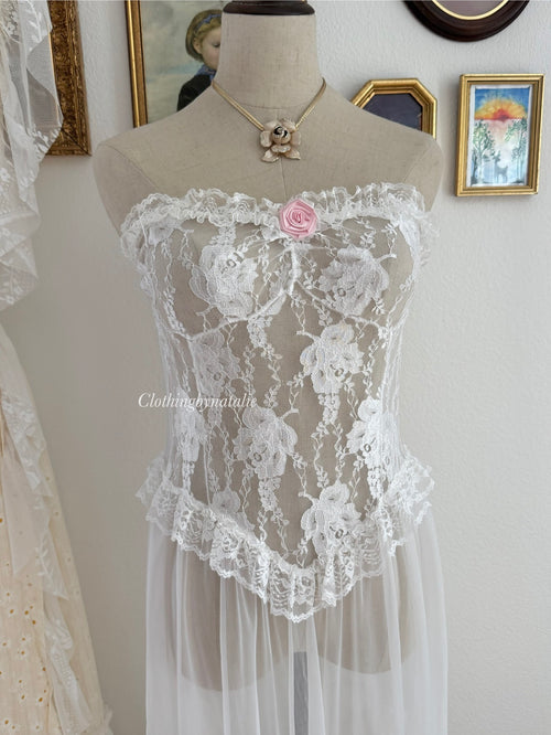 Escante Frilly White Lace Maxi Lingerie size S/M