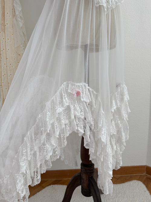 Escante Frilly White Lace Maxi Lingerie size S/M