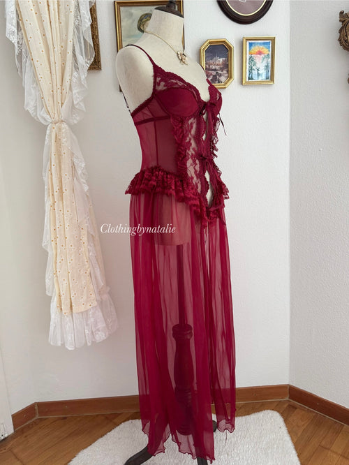 VTG Red Frilly Lace Maxi Lingerie size S