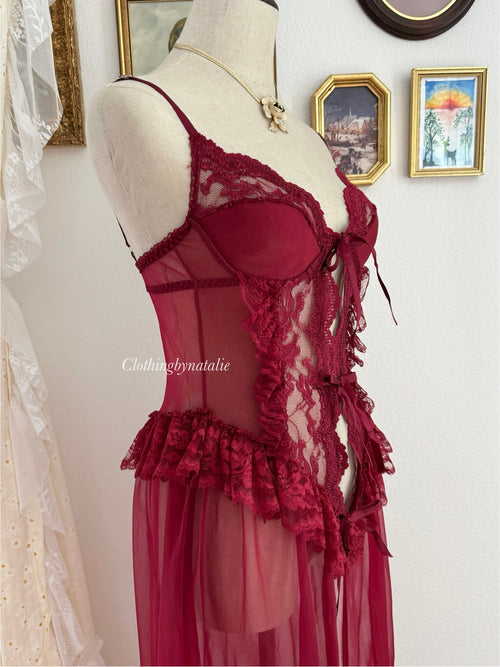 VTG Red Frilly Lace Maxi Lingerie size S