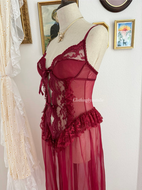 VTG Red Frilly Lace Maxi Lingerie size S