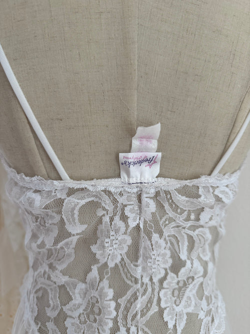 Frederick’s of Hollywood White Peignoir Mix Set size S/M