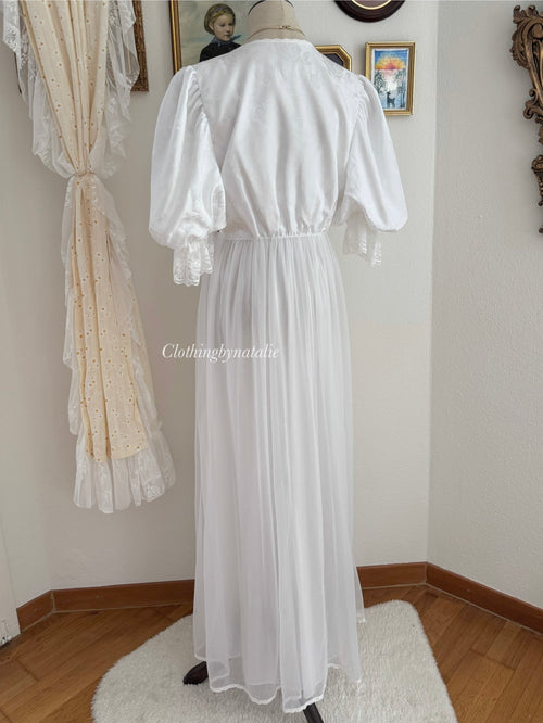 Tosca White Peignoir Set size M
